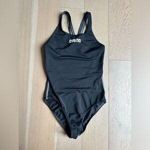Arena youth girl one piece swimsuit